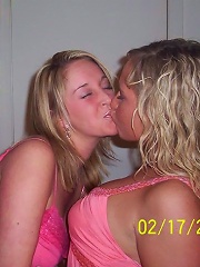 girls kissing megamix 111