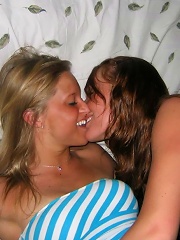 girls kissing megamix 25
